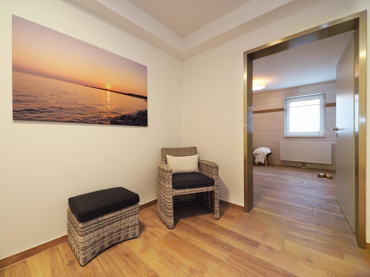 Appartement "Froschkoenig" - Oase Am Haff Garz  Экстерьер фото